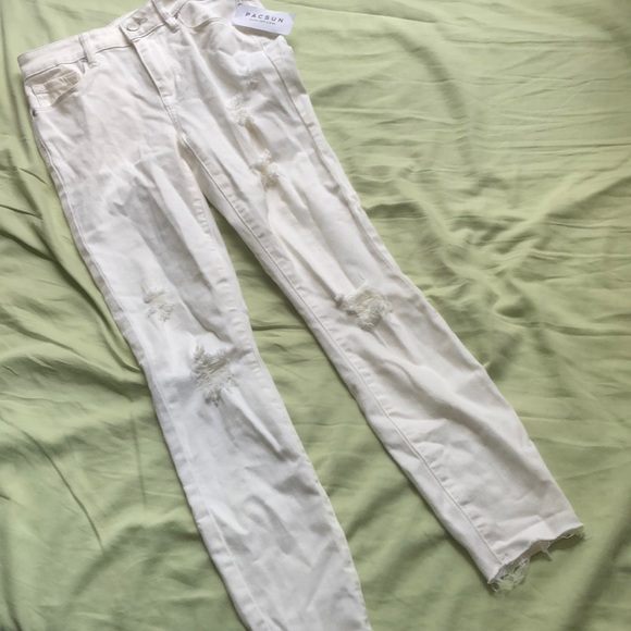 ‼️SOLD‼️- Pacsun- Petite Mid Rise ankle jeans - Picture 2 of 6